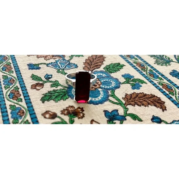 Vintage Deep Red Rectangular Stone Sterling-Color Ring - Picture 1 of 4